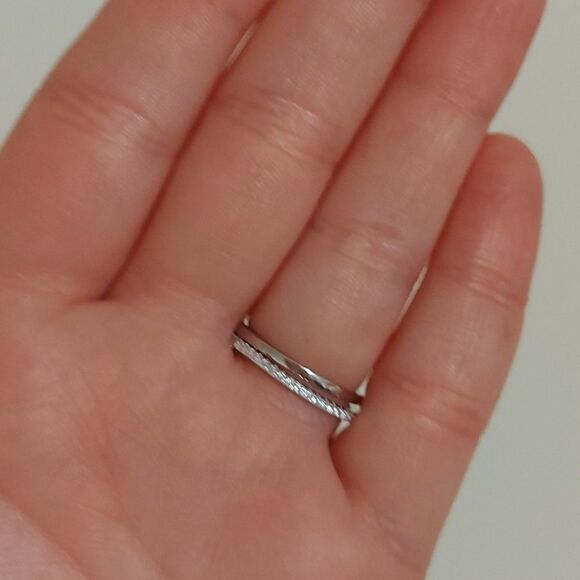 Platinum Plated 925 Sterling Silver Band Ring - Picture 5 of 9